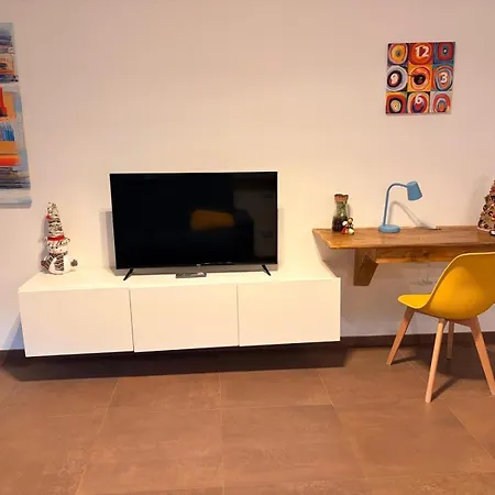 StepaHouse Roma zona San Paolo Elegante Bilocale a 2 minuti dalla Metro B-3